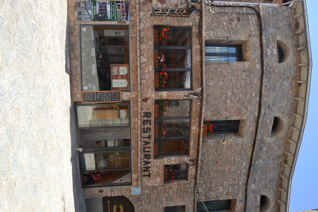 Hostal La Muntanya Castellar De N'Hug Extérieur photo