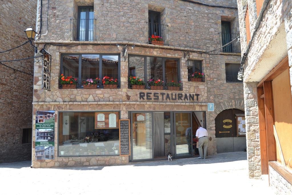 Hostal La Muntanya Castellar De N'Hug Extérieur photo