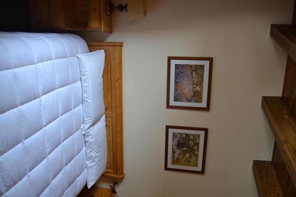 Hostal La Muntanya Castellar De N'Hug Extérieur photo