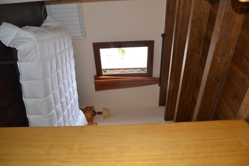Hostal La Muntanya Castellar De N'Hug Extérieur photo